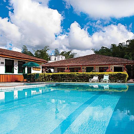 Hotel Campestre La Floresta Armenia  Luaran gambar