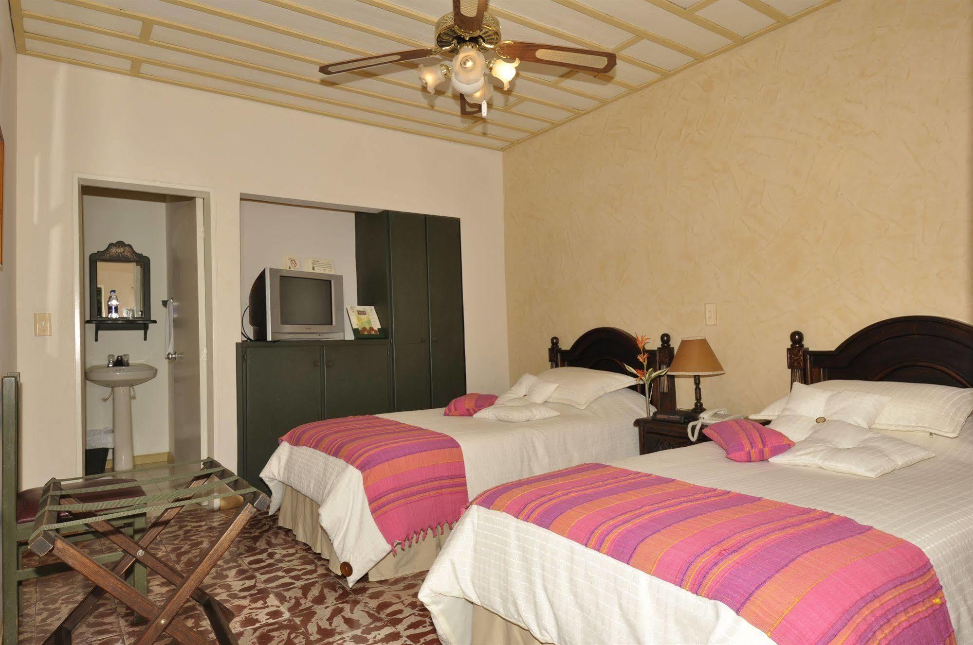 Hotel Campestre La Floresta Armenia  Luaran gambar
